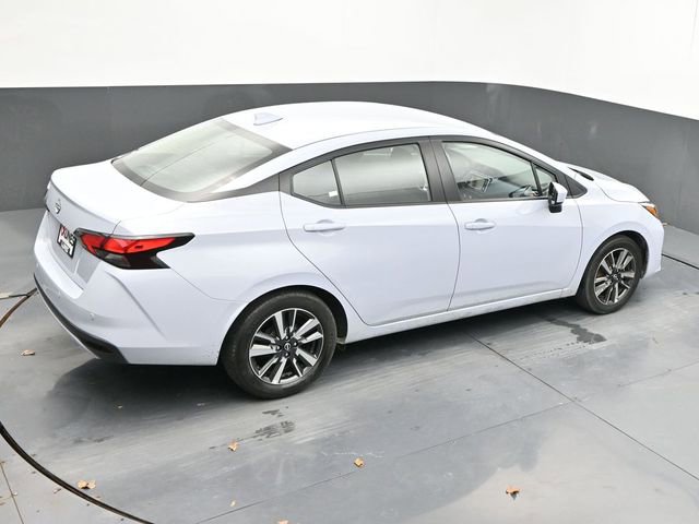 Used 2025 Nissan Versa SV image 39