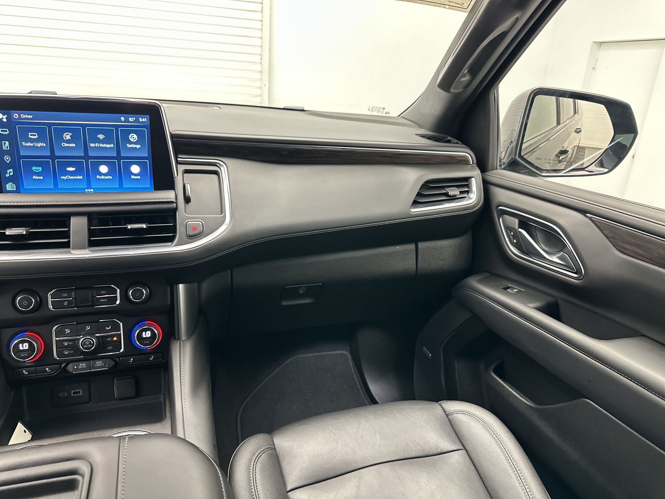 Certified 2022 Chevrolet Suburban Z71 AWD/4WD image 28
