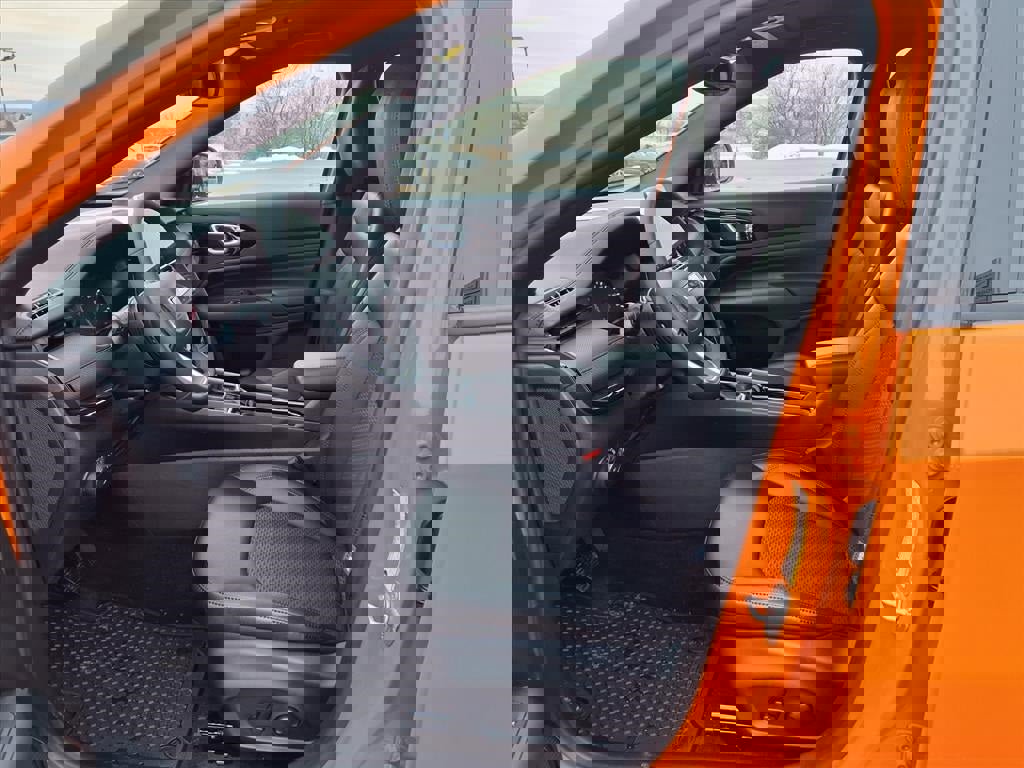 New 2026 Jeep Compass Latitude image 3