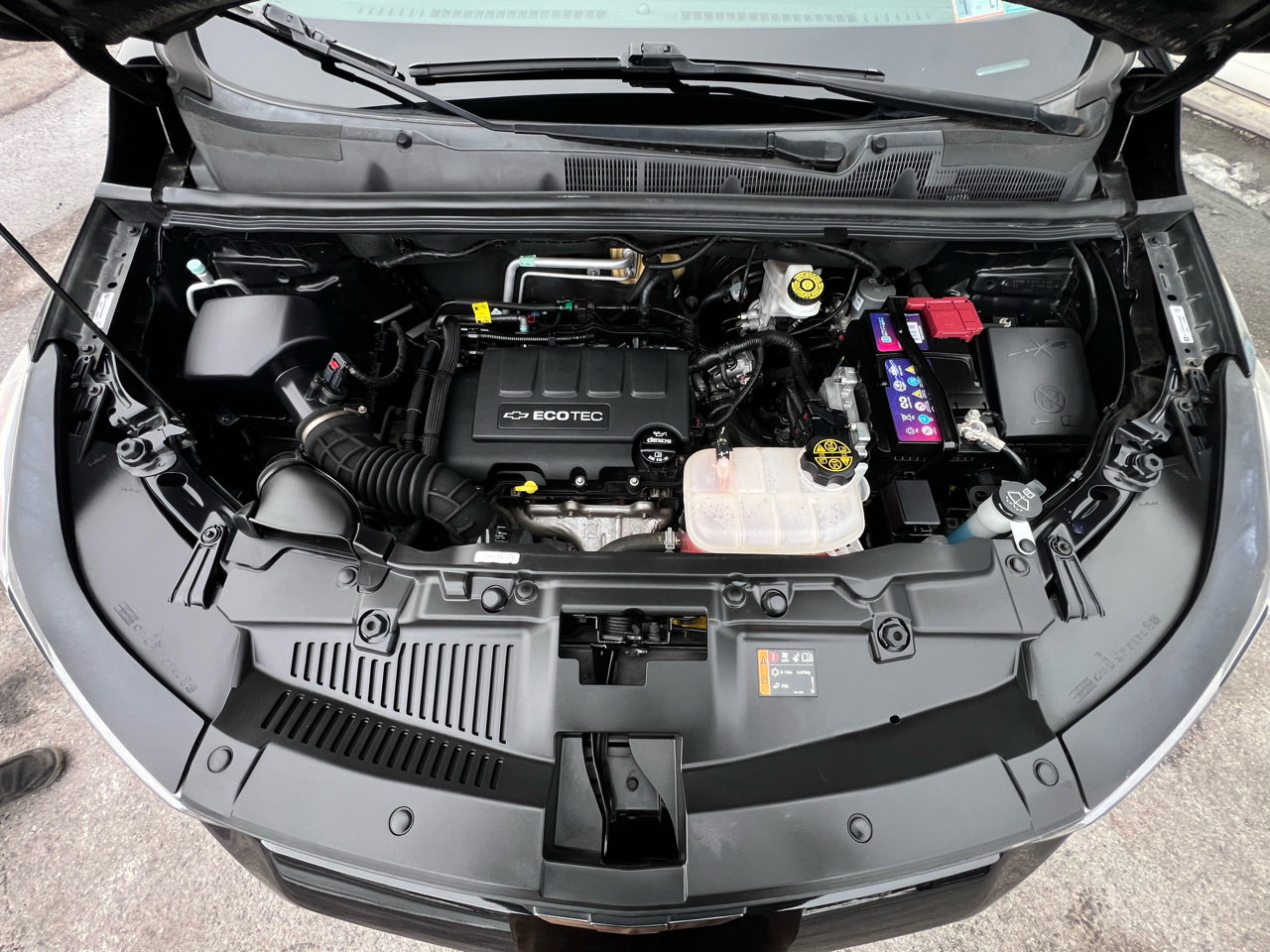 Used 2019 Chevrolet Trax LT w/ LT Convenience Package image 29