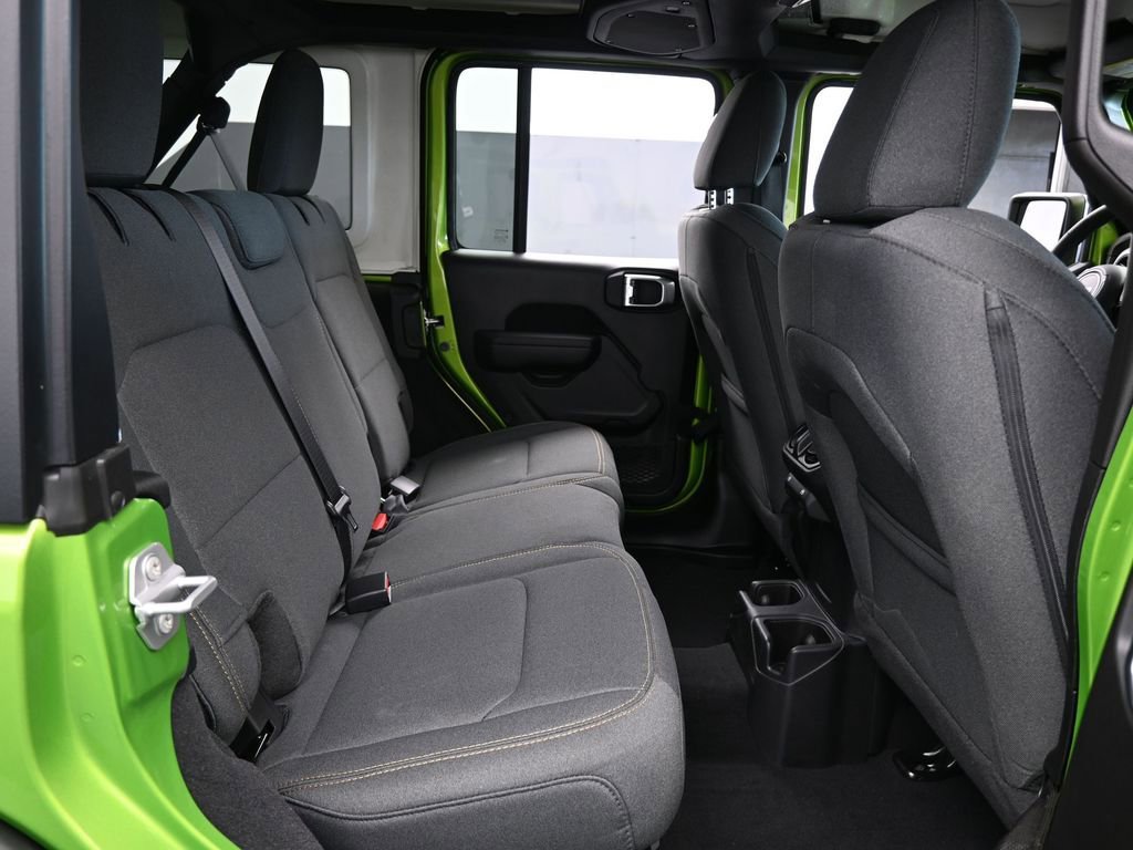 Used 2025 Jeep Wrangler Sport S image 44