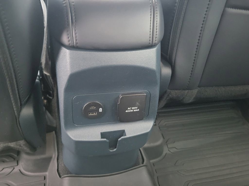 Certified 2024 Ford Maverick Lariat w/ Black Appearance Package image 10