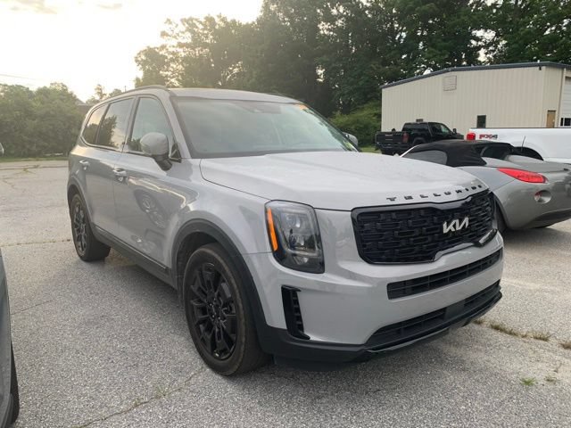 Used 2022 Kia Telluride EX w/ EX Premium Package AWD/4WD image 2