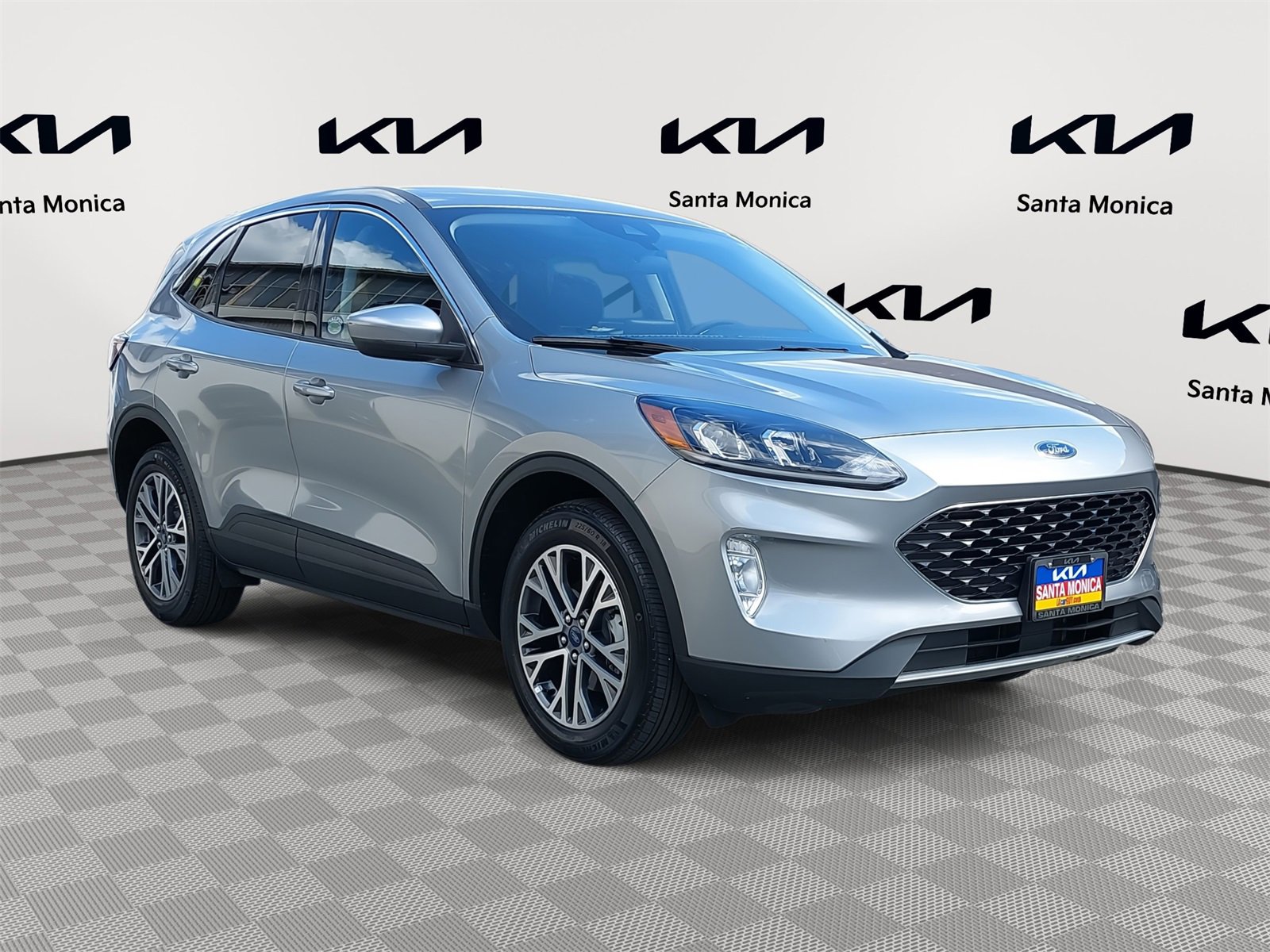 Used 2022 Ford Escape SEL image 3