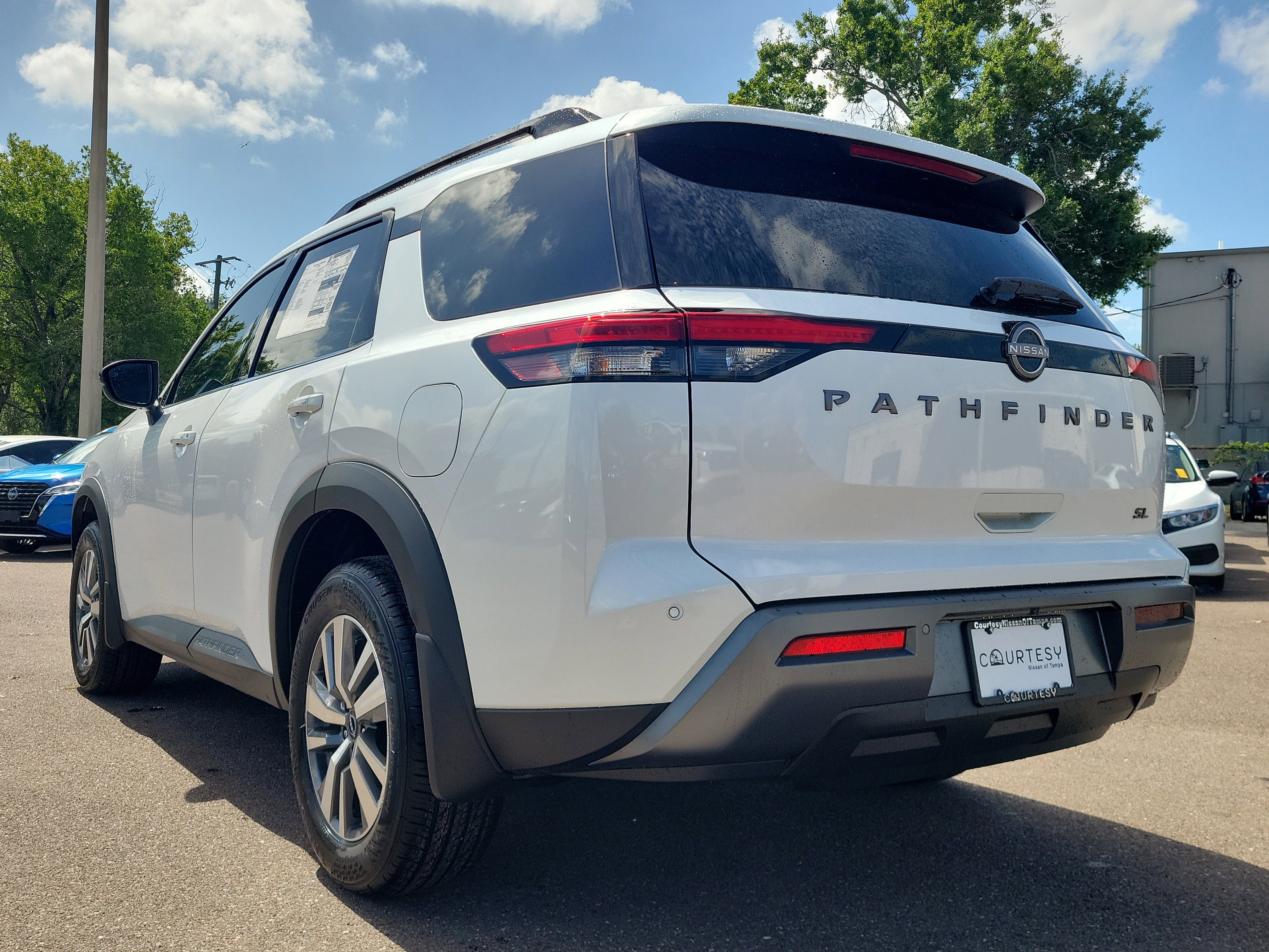 New 2026 Nissan Pathfinder SL FWD image 40