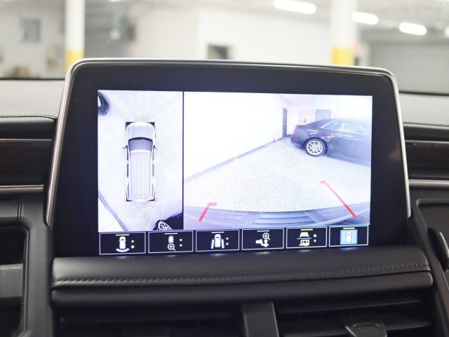 Used 2021 Chevrolet Suburban High Country w/ Premium Package image 22