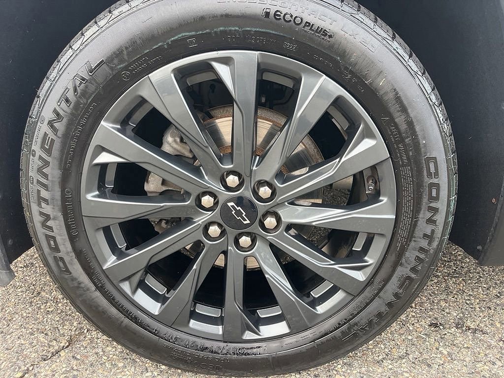 Used 2023 Chevrolet Traverse RS image 12