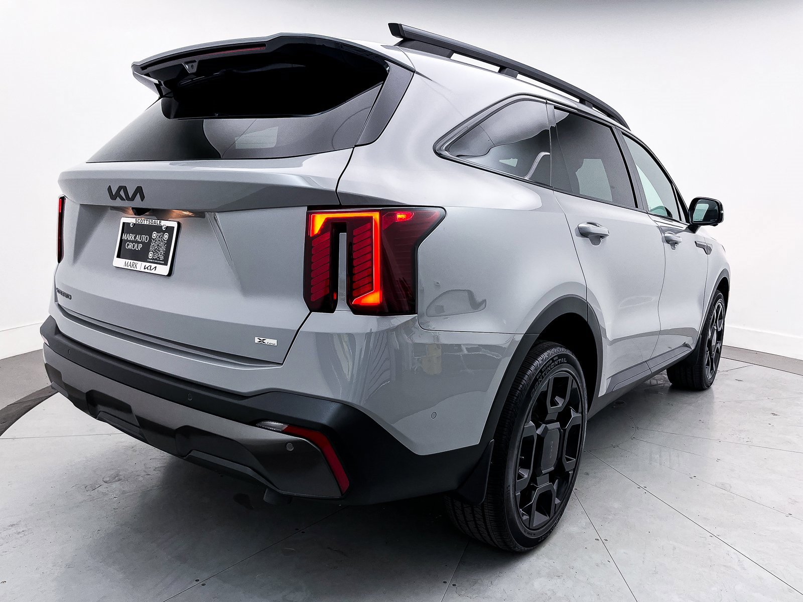 Used 2025 Kia Sorento SX Prestige image 16