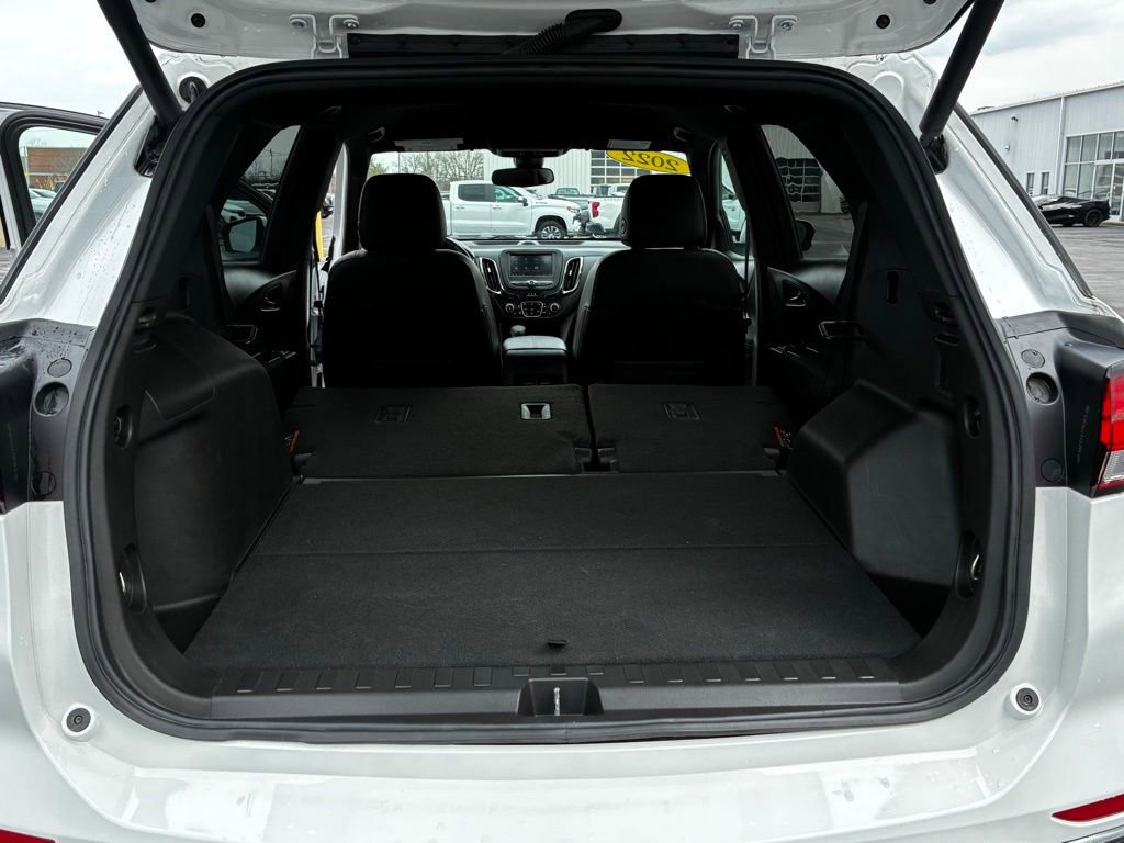 Used 2022 Chevrolet Equinox RS image 38