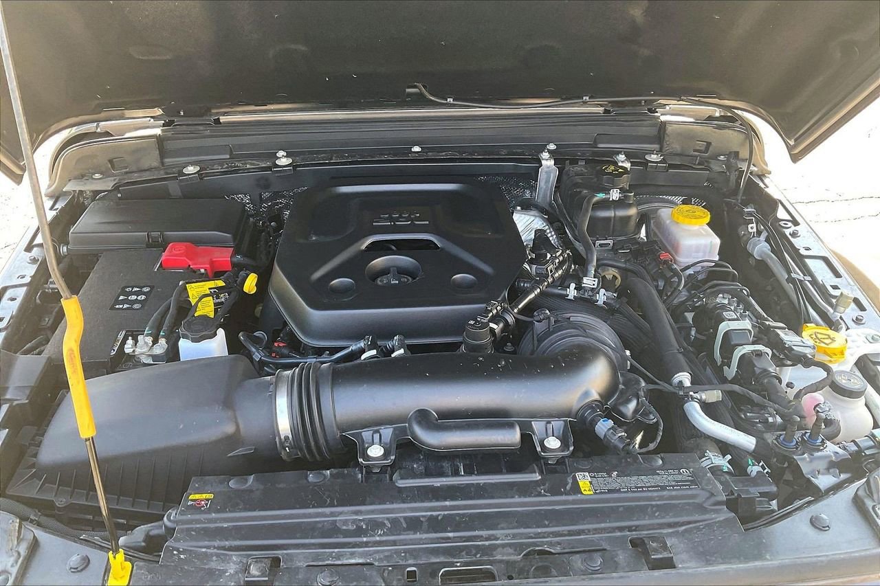 Certified 2025 Jeep Wrangler Unlimited Rubicon image 36