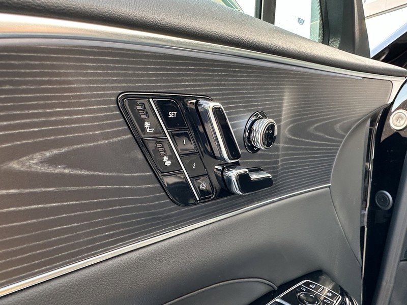 New 2026 Cadillac Lyriq Luxury image 15