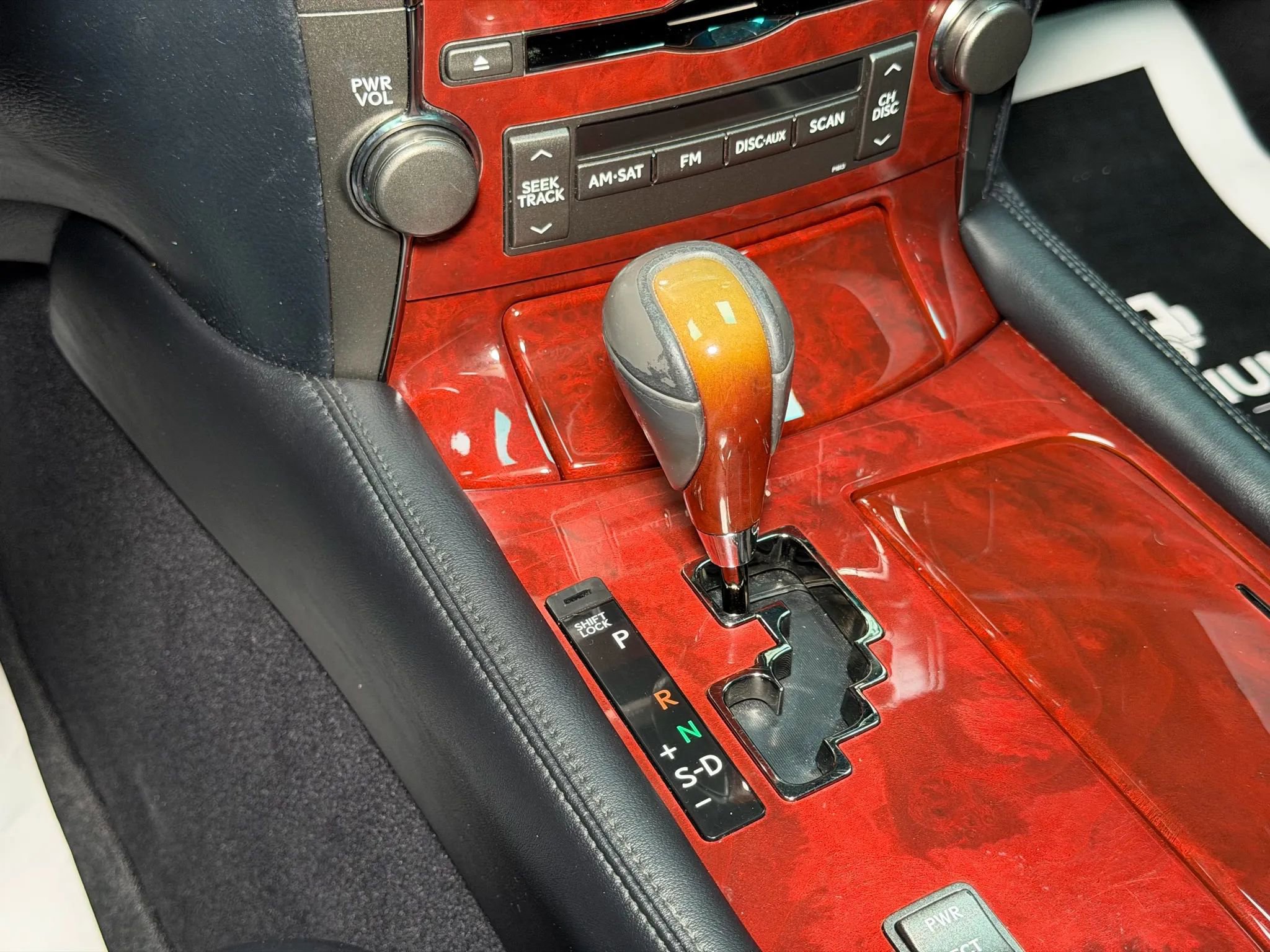 Used 2008 Lexus LS 460 image 29