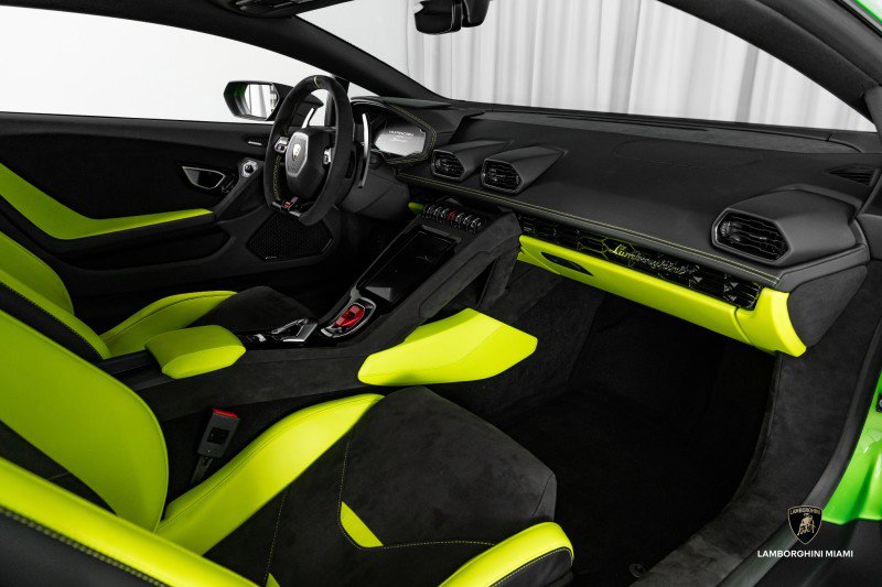 Used 2024 Lamborghini Huracan Sterrato image 43