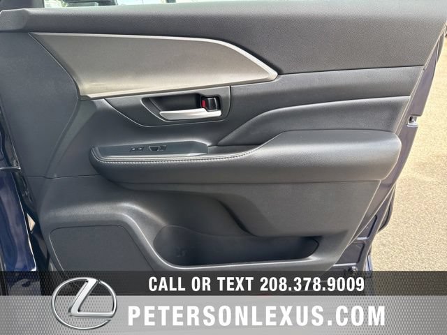 Used 2024 Toyota Grand Highlander AWD Hybrid image 12