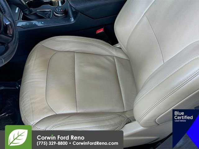 Used 2017 Ford Explorer XLT w/ Equipment Group 202A AWD/4WD image 23