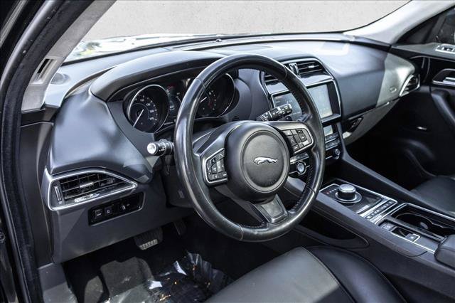 Used 2020 Jaguar F-PACE Premium AWD/4WD image 10