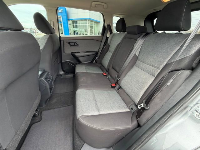 Used 2021 Nissan Rogue S image 19