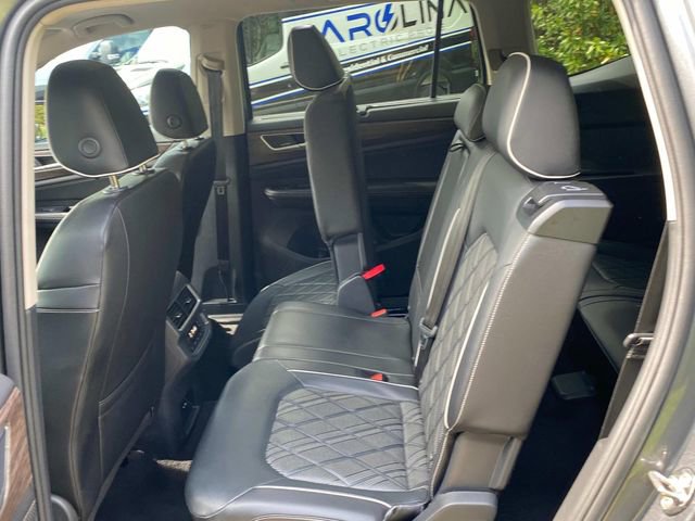Used 2024 Volkswagen Atlas SEL Premium R-Line image 9