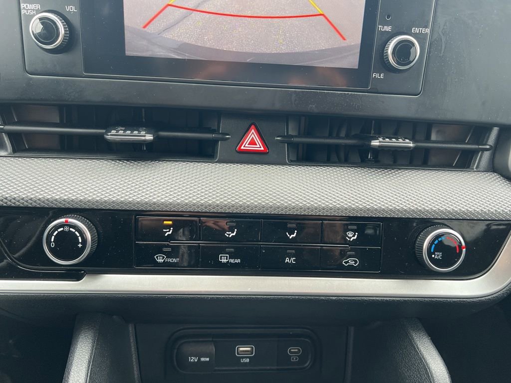 Used 2025 Kia Sportage LX image 20