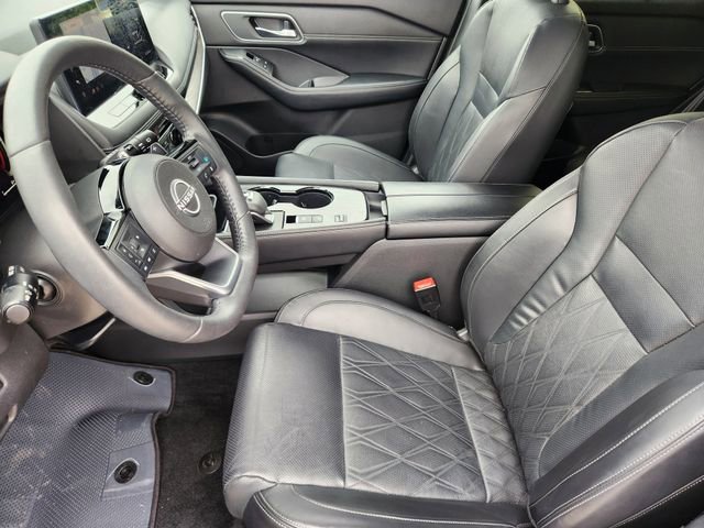 Used 2024 Nissan Rogue Platinum w/ Platinum Premium Package FWD image 13