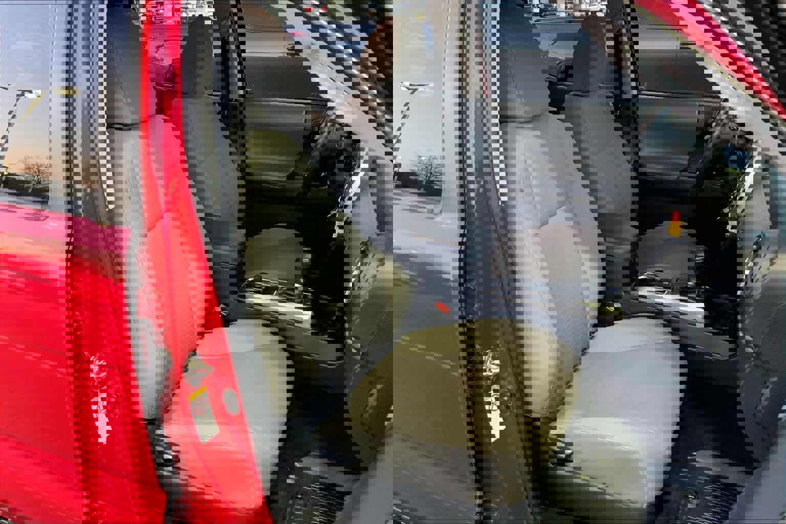 Certified 2018 Toyota Tacoma SR5 image 8