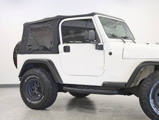 Used 2004 Jeep Wrangler 4WD w/ 30" Tire & Wheel Group image 3