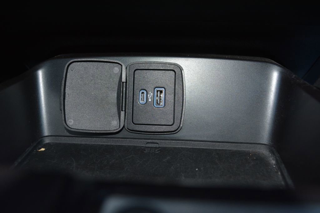 Used 2024 Ford Bronco Black Diamond AWD/4WD image 18