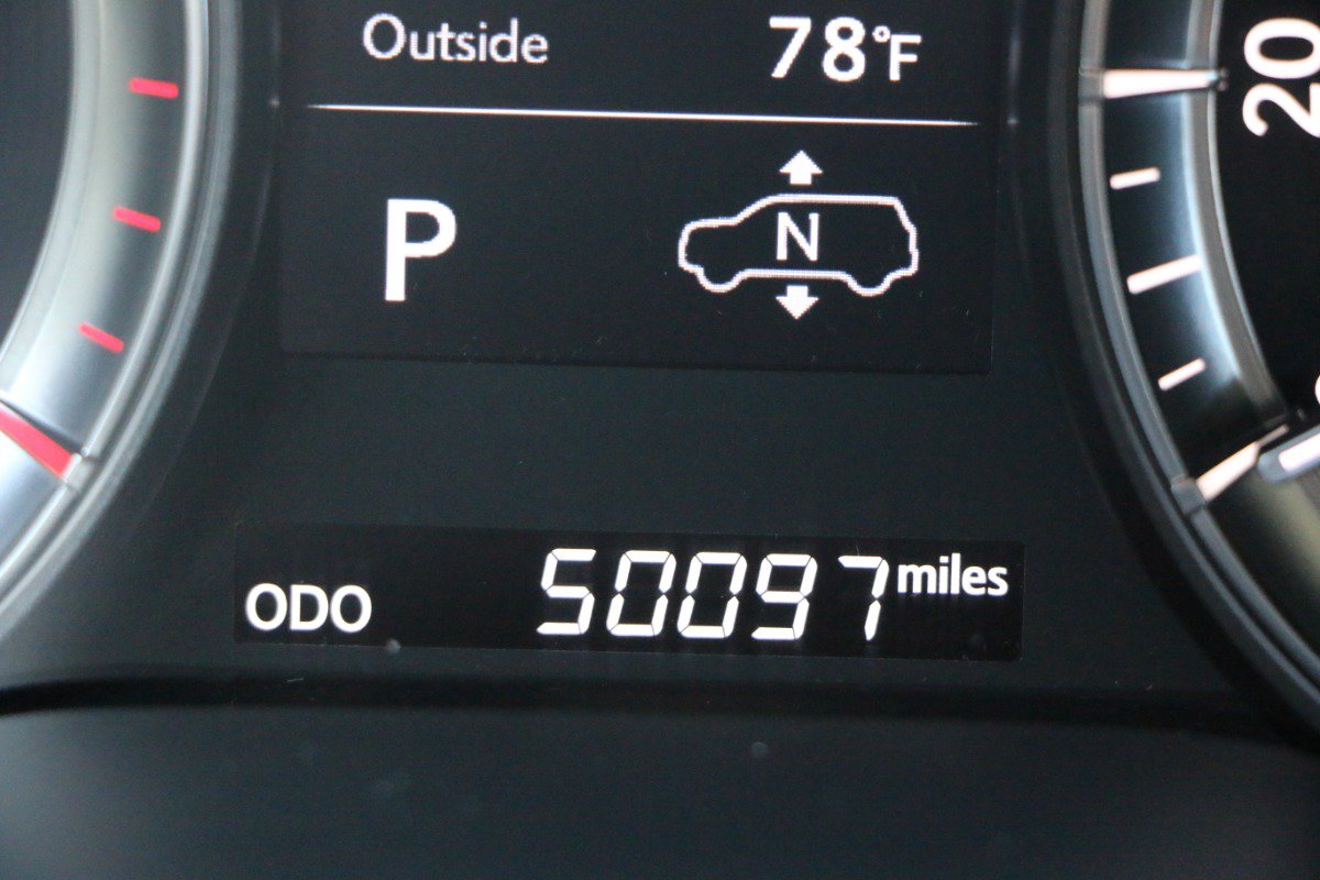 Used 2021 Lexus LX 570 4WD w/ Luxury Package image 37