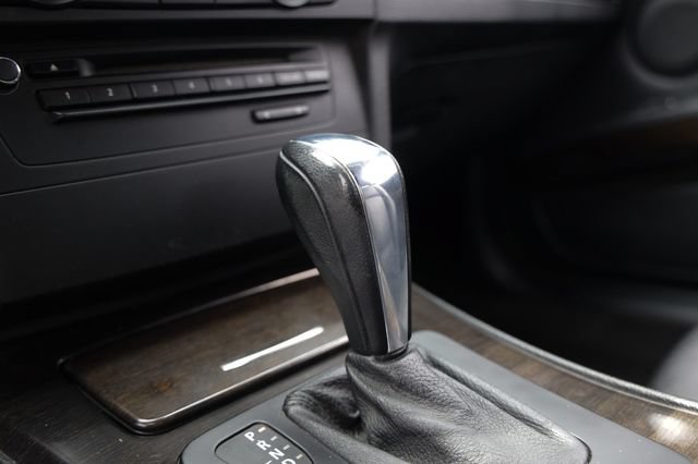 Used 2013 BMW 335i Convertible RWD image 41