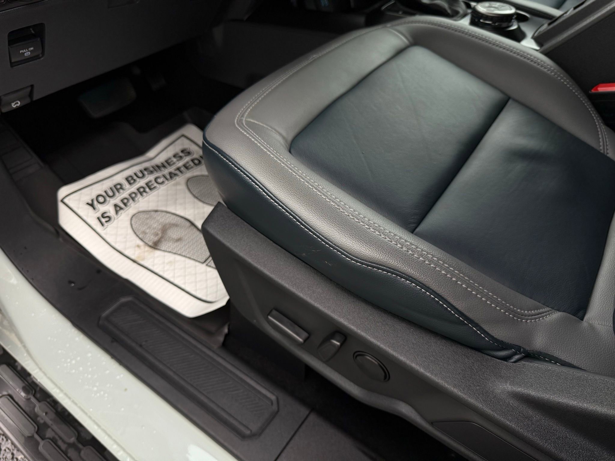 Used 2024 Ford Bronco Outer Banks image 49