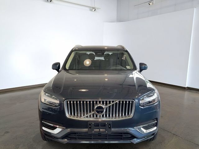 Used 2024 Volvo XC90 T8 Plus AWD/4WD image 2
