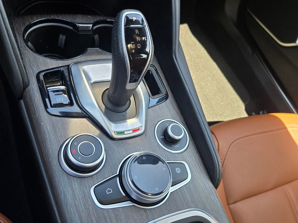Used 2022 Alfa Romeo Giulia Ti w/ Active Assist Plus Package image 22
