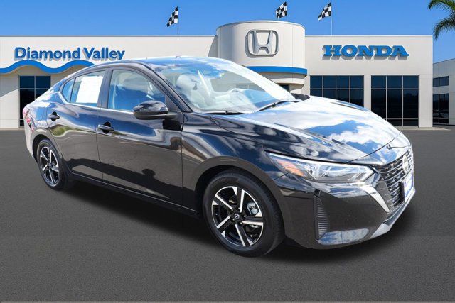 Used 2025 Nissan Sentra SV image 1