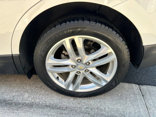 Used 2018 Chevrolet Equinox Premier AWD/4WD image 34