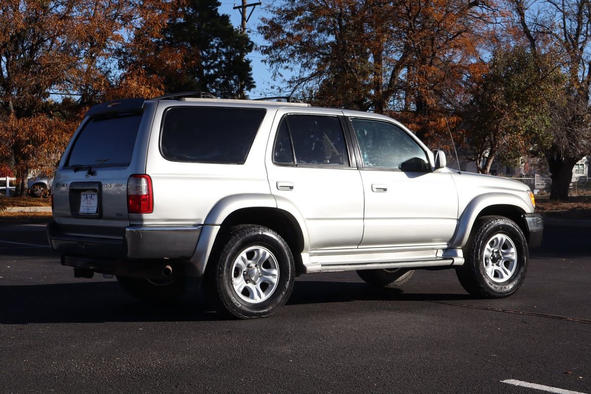 Used 2000 Toyota 4Runner SR5 w/ Upgrade Value Pkg 4 image 5
