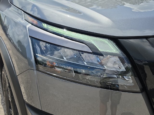 Used 2023 Nissan Pathfinder Rock Creek AWD/4WD image 7