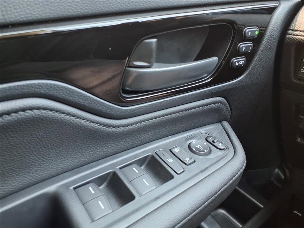 New 2026 Honda Odyssey Touring image 8