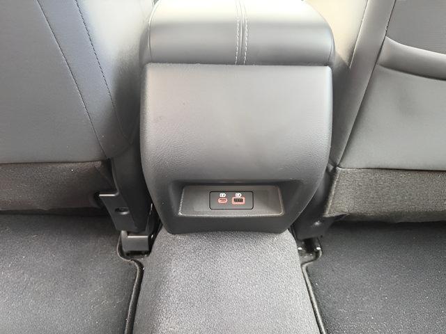 Used 2023 Nissan Altima 2.5 SV FWD image 30