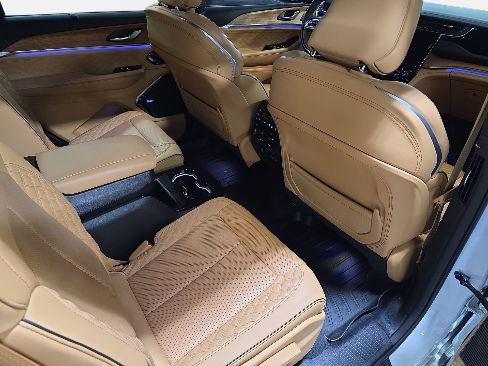 Used 2023 Jeep Grand Cherokee L Summit image 11