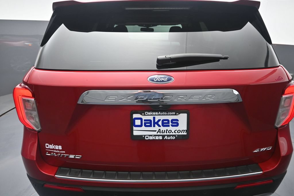 Used 2024 Ford Explorer Limited w/ Equipment Group 301A AWD/4WD image 35