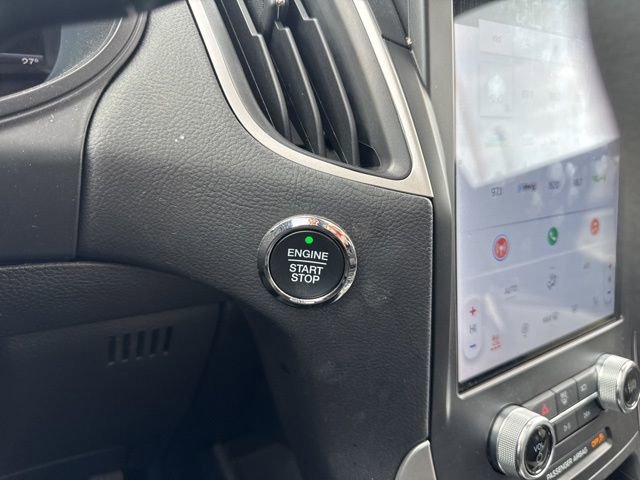 Used 2024 Ford Edge SEL w/ Convenience Package image 31