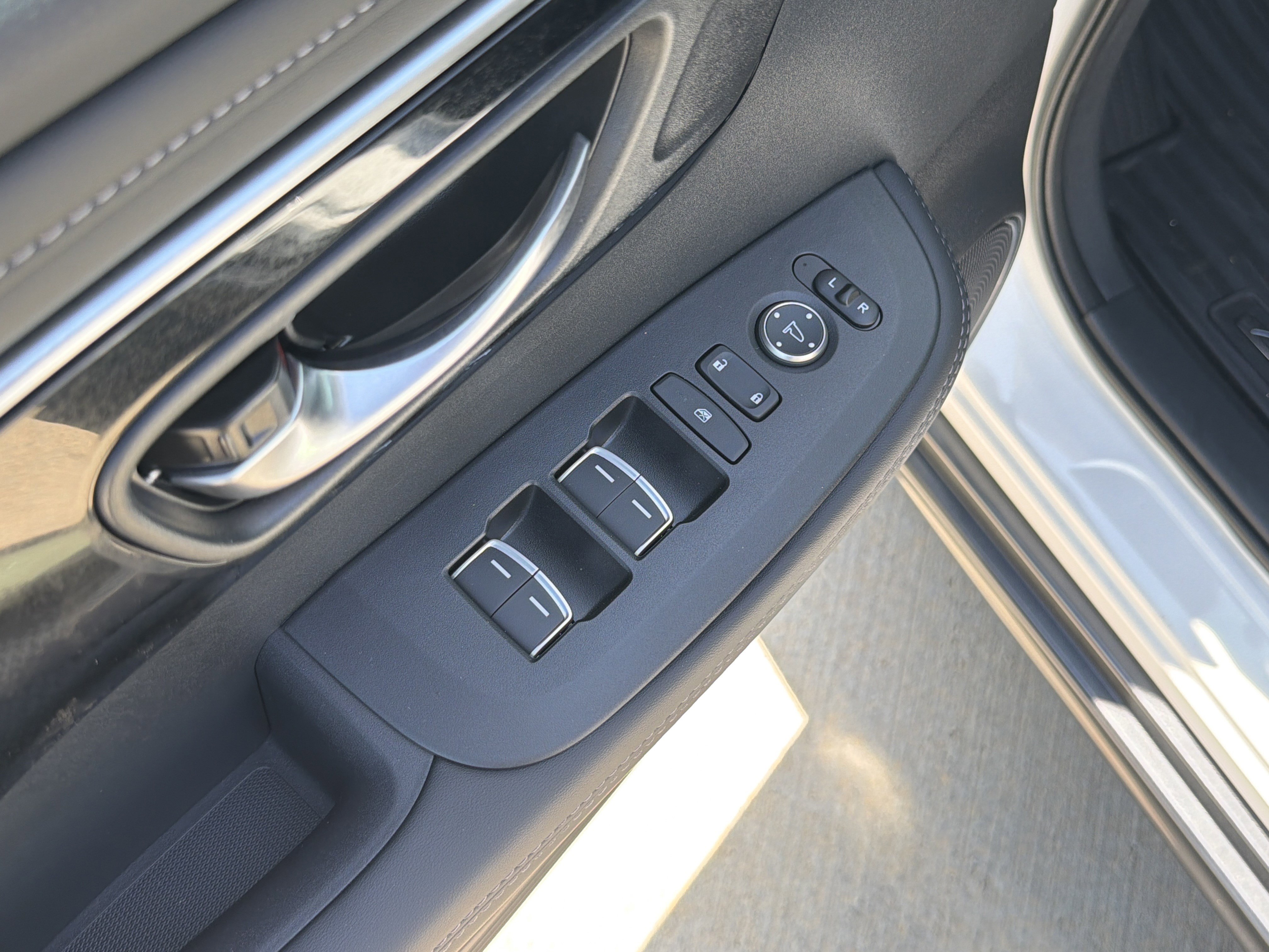 Certified 2025 Acura ADX AWD image 15