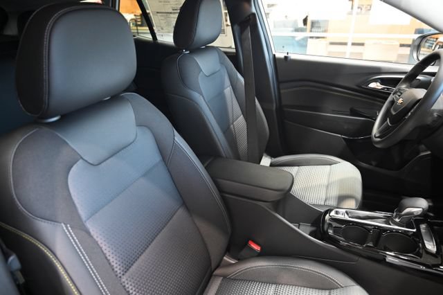 New 2026 Chevrolet Trax LT FWD image 8