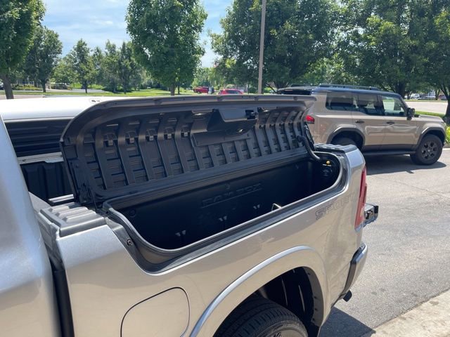Used 2022 RAM 1500 Laramie w/ Sport Appearance Package AWD/4WD image 40