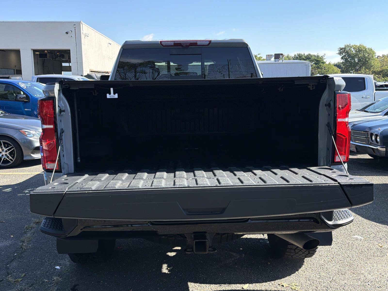 Used 2025 Chevrolet Silverado 2500 ZR2 w/ Technology Package AWD/4WD image 7