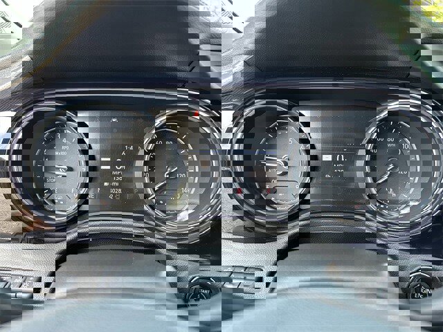 Used 2020 Buick Encore GX Essence w/ Advanced Technology Package image 30