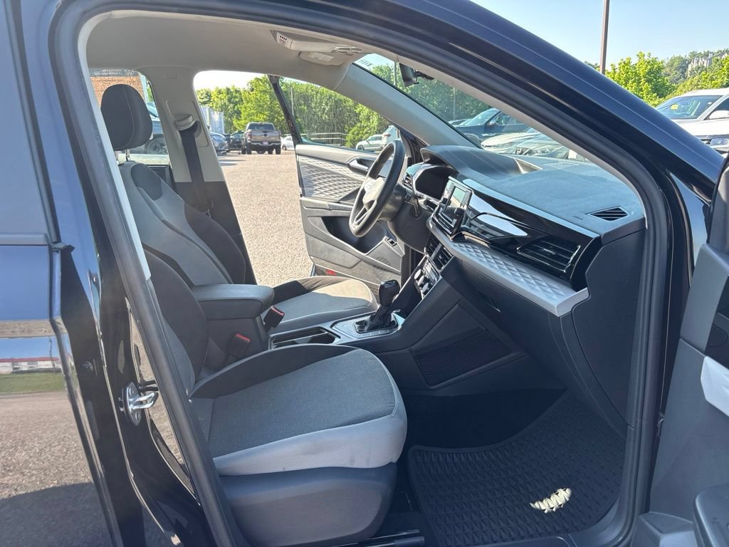 Certified 2023 Volkswagen Taos S FWD image 25