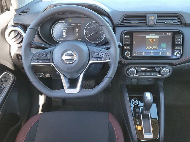 New 2025 Nissan Versa SR w/ Trunk Package image 8