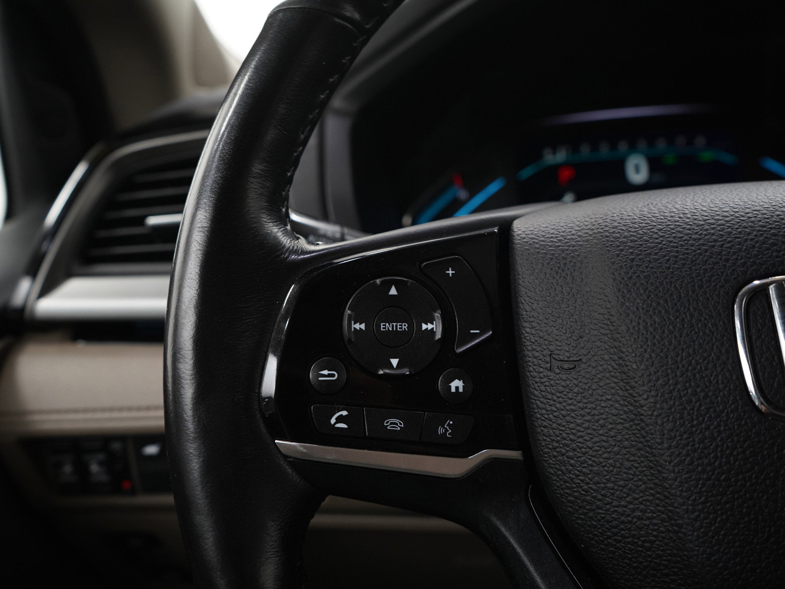Used 2018 Honda Odyssey Elite image 26