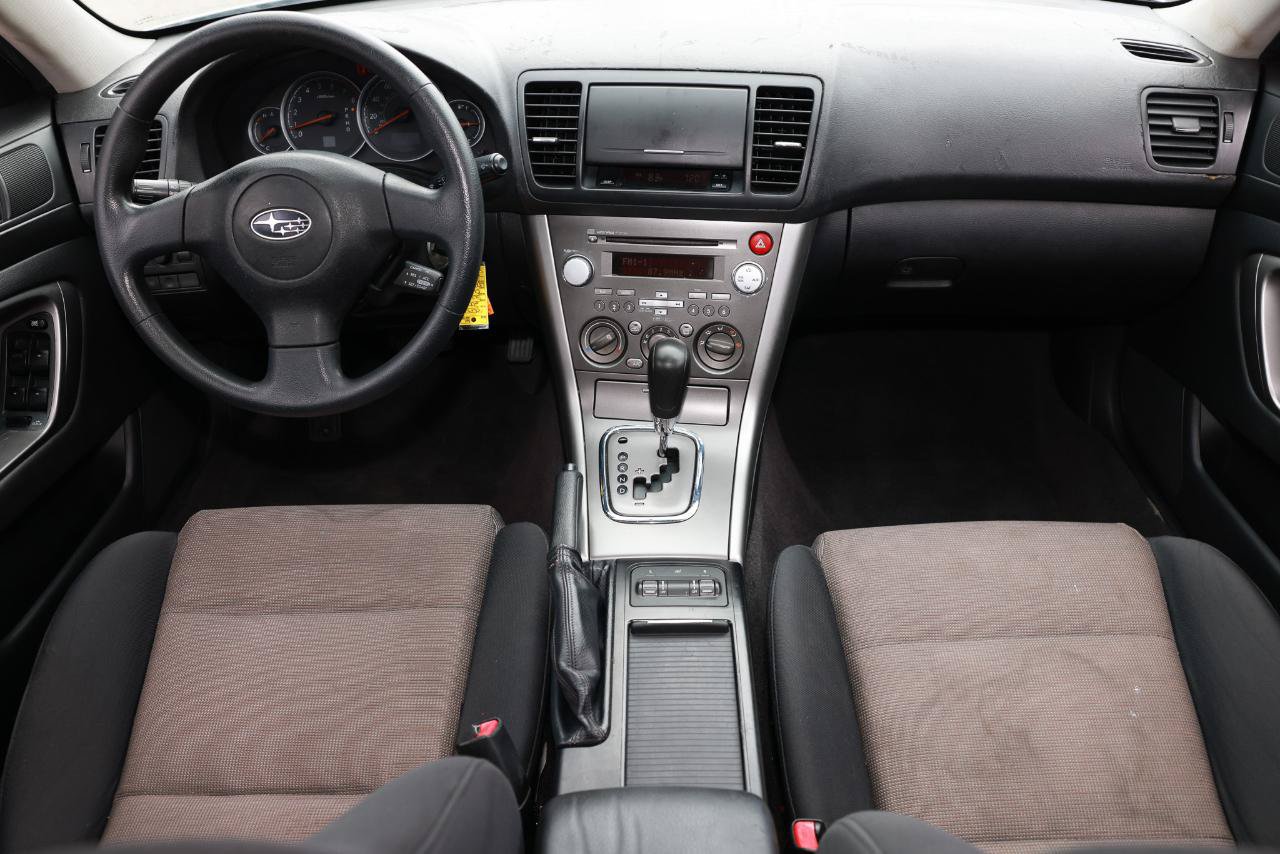 Used 2007 Subaru Outback 2.5i AWD/4WD image 2